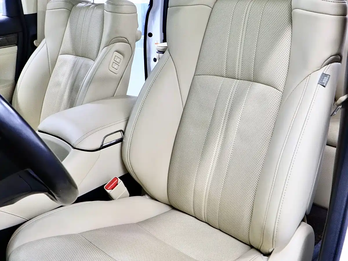 Toyota Vellfire 2020 Twin Engine 2.5L HV Premium Edition фото 11