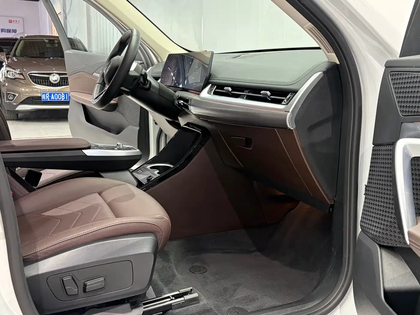 BMW iX1 2025 eDrive25L X Design Package фото 12
