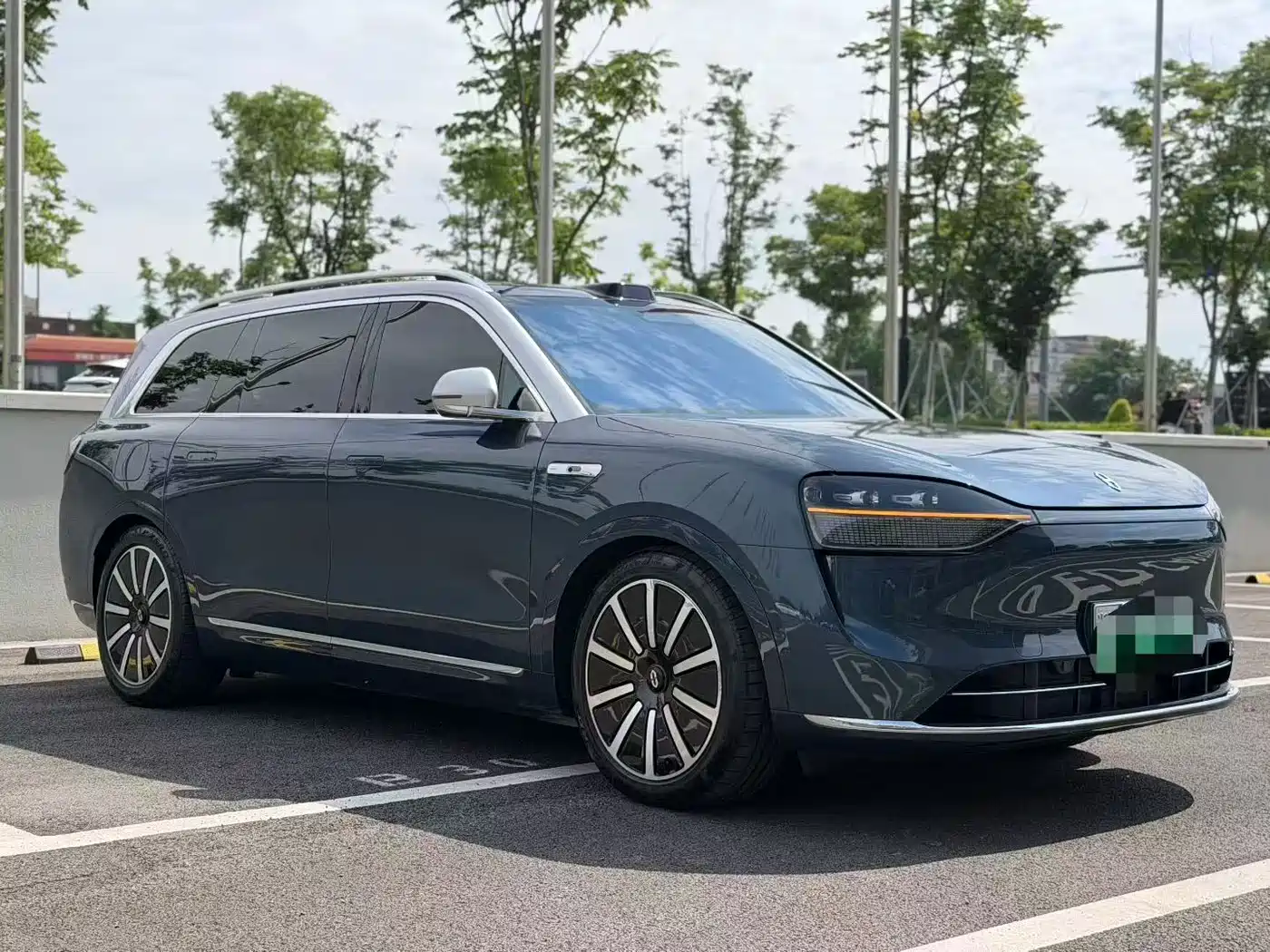 AITO Wenjie AITO M9 2024 Extended Range Ultra 42kWh 6-Seater фото 3