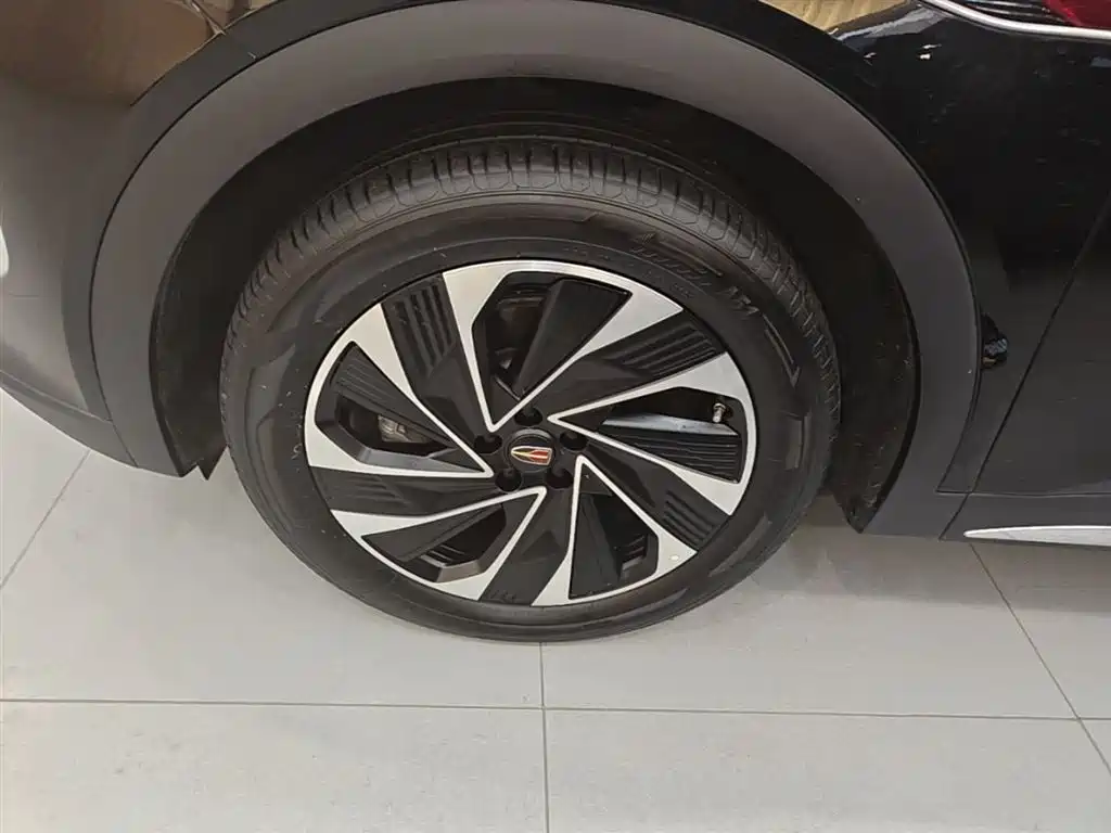 Hongqi HS7 PHEV 2024 2.0T PHEV 4WD Flagship Edition 6-seater фото 23