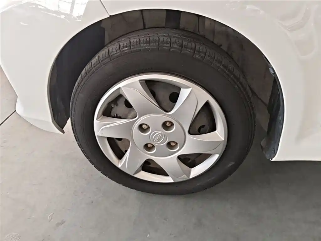 BYD F0 2015 1.0L AMT Xuan Cool Edition фото 23