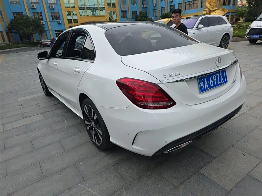 Mercedes-Benz C-Class 2015 C 200 Sport Edition 4MATIC фото 9