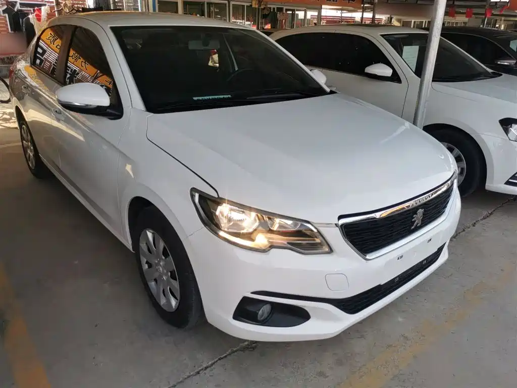 Peugeot 301 2018 1.6L Manual Comfort Edition фото 22