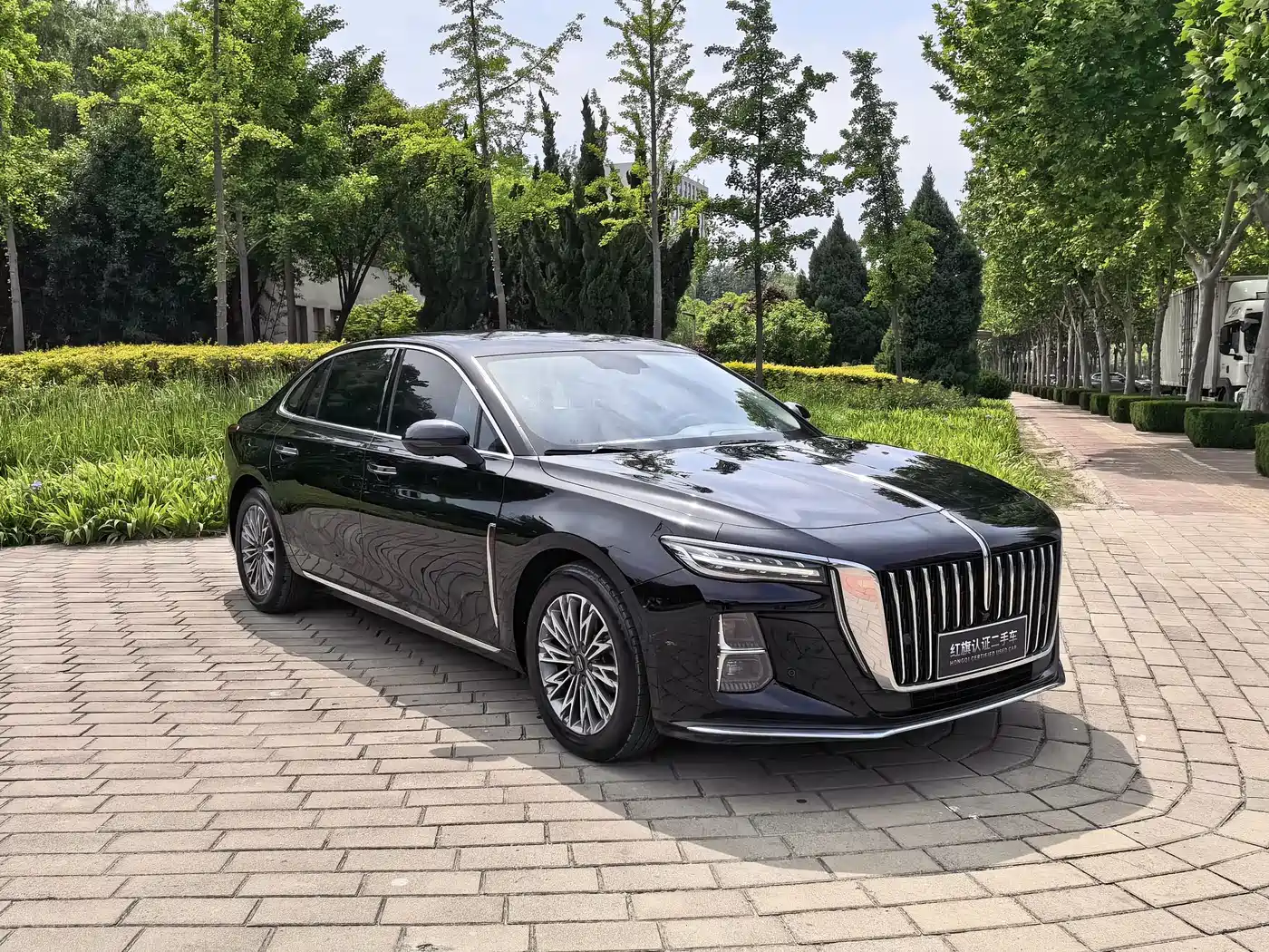 Hongqi H5 2024 1.5T DCT Smart Connect Flag Rhythm Edition фото 3