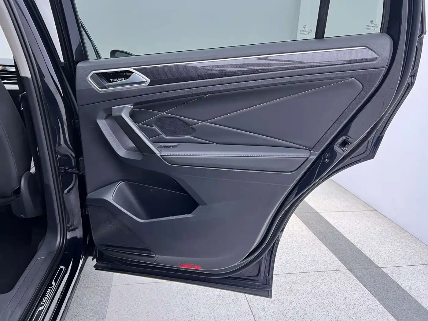 Volkswagen Tiguan L 2023 280TSI 2WD Trend Limited Edition фото 8