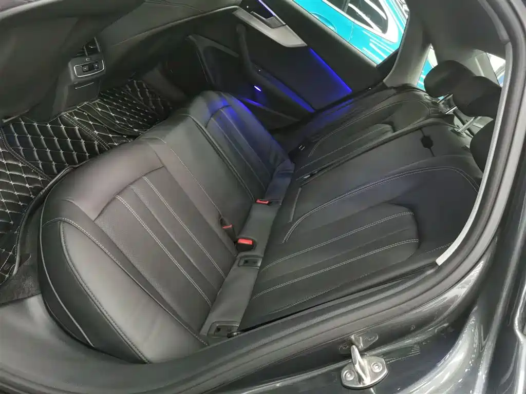 Audi A4L 2020 40 TFSI Fashion Dynamic Edition фото 17