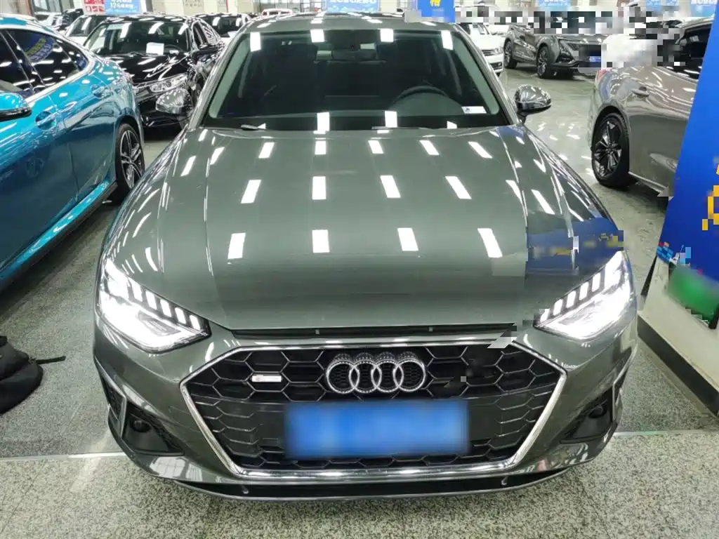 Audi A4L 2020 40 TFSI Fashion Dynamic Edition фото 3
