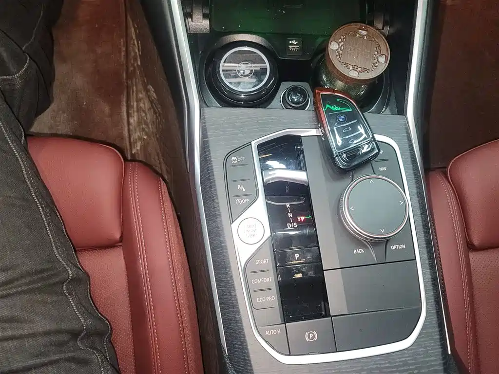 BMW 3 Series 2025 325Li M Sport Package фото 14
