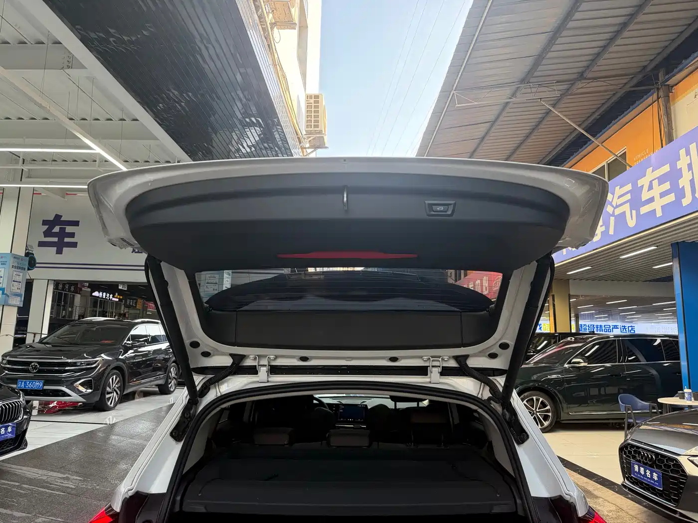 BMW X1 2024 sDrive25Li X Design Package фото 20