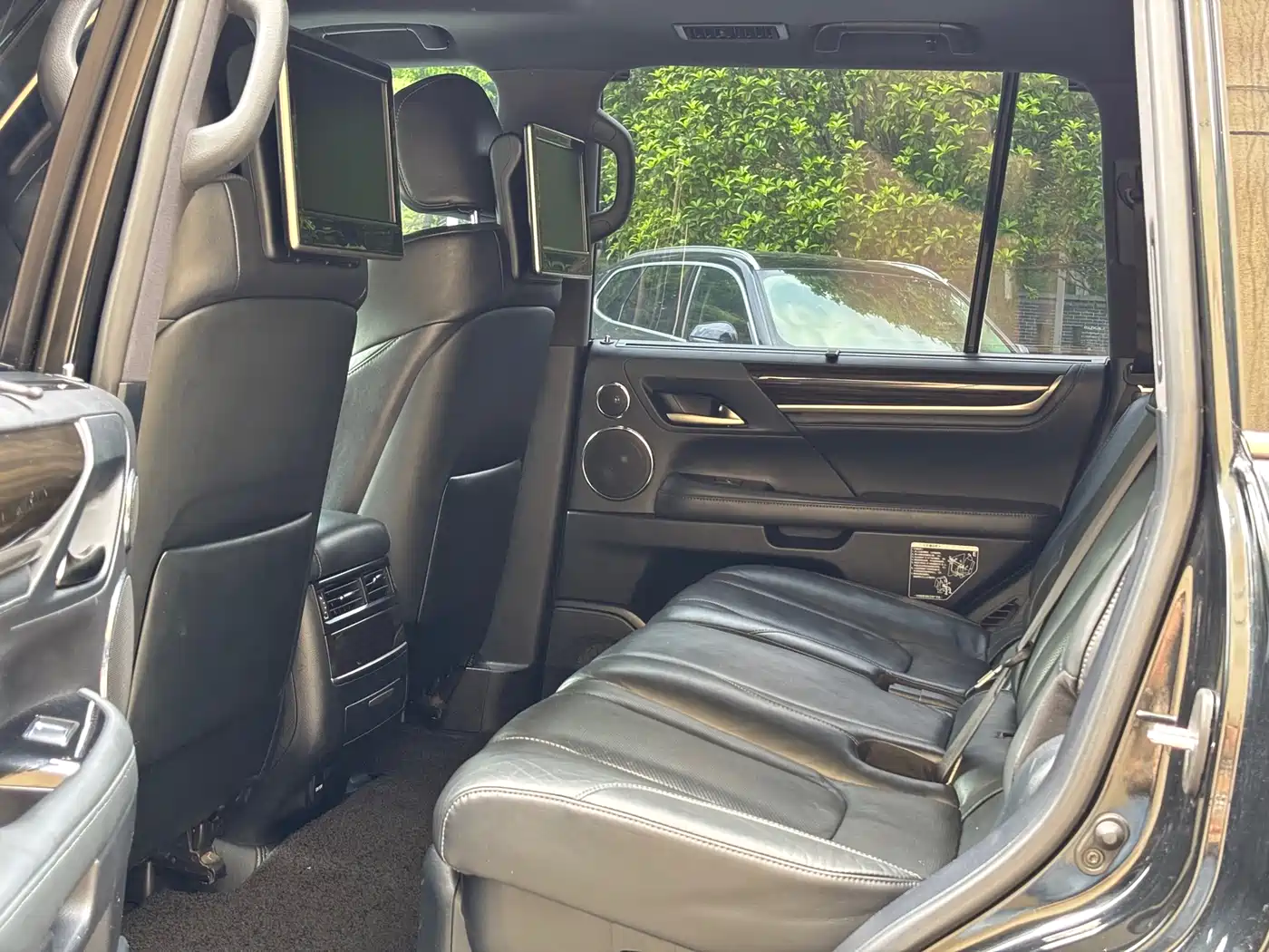 Lexus LX 2017 570 Prestige Luxury фото 8