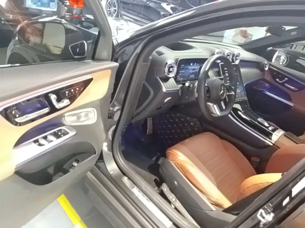 Mercedes-Benz GLC 2023 GLC 300 L 4MATIC Luxury 7-Seater фото 16