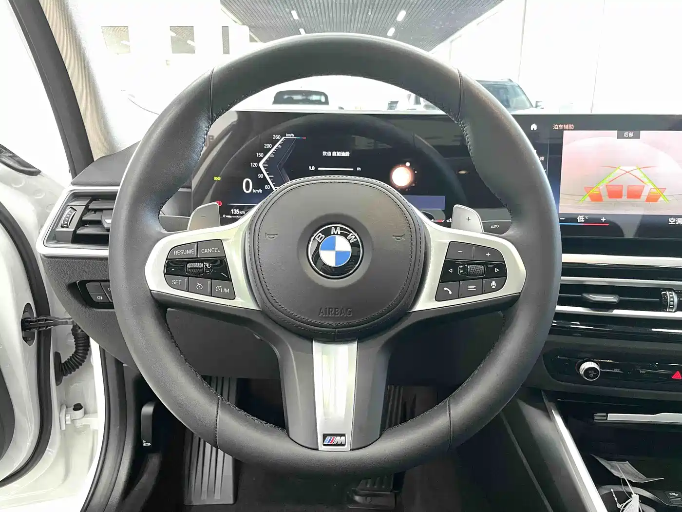 BMW 3 Series 2023 320Li M Sport Package фото 8