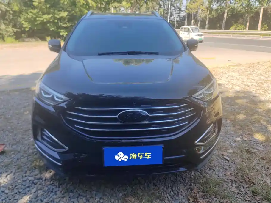 Фото 2 - Ford Edge