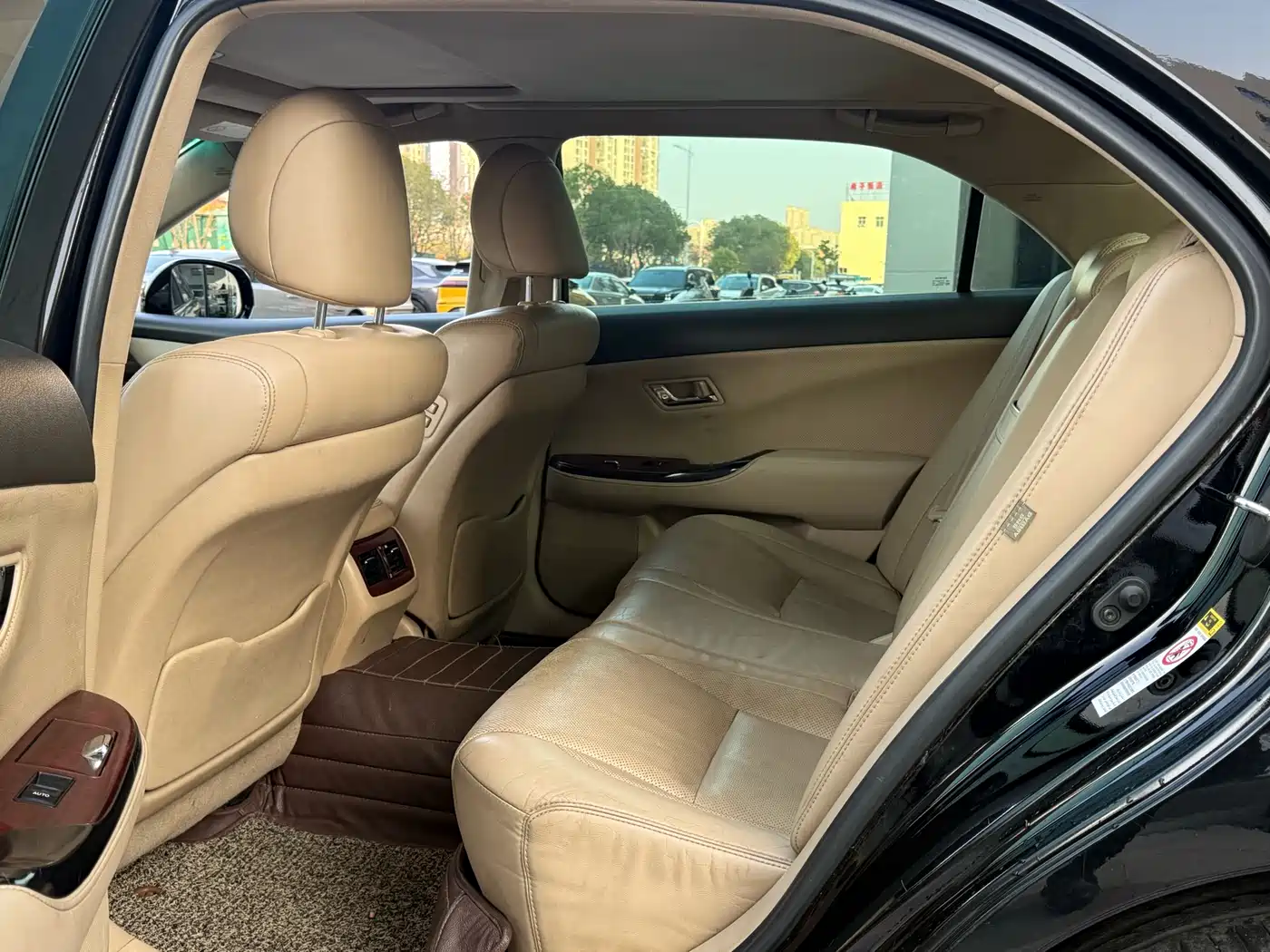 Toyota Crown 2011 2.5L Royal Leather Sunroof Special Edition фото 12