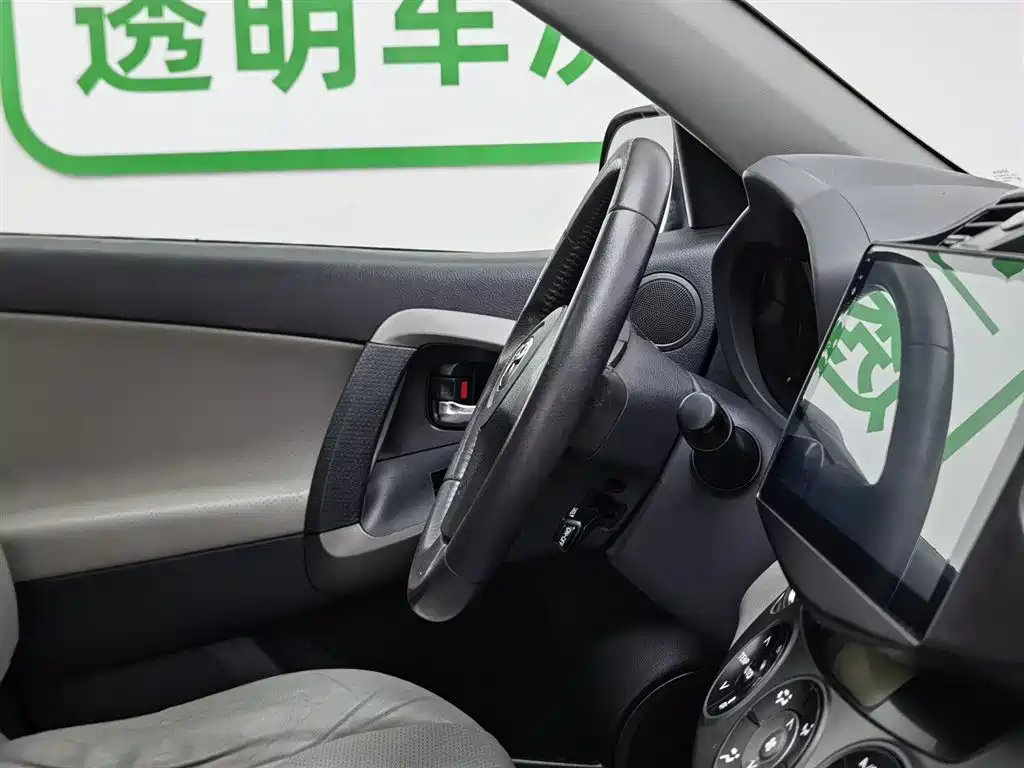 Toyota RAV4 Rongfang 2009 2.4L Automatic Luxury Edition фото 22