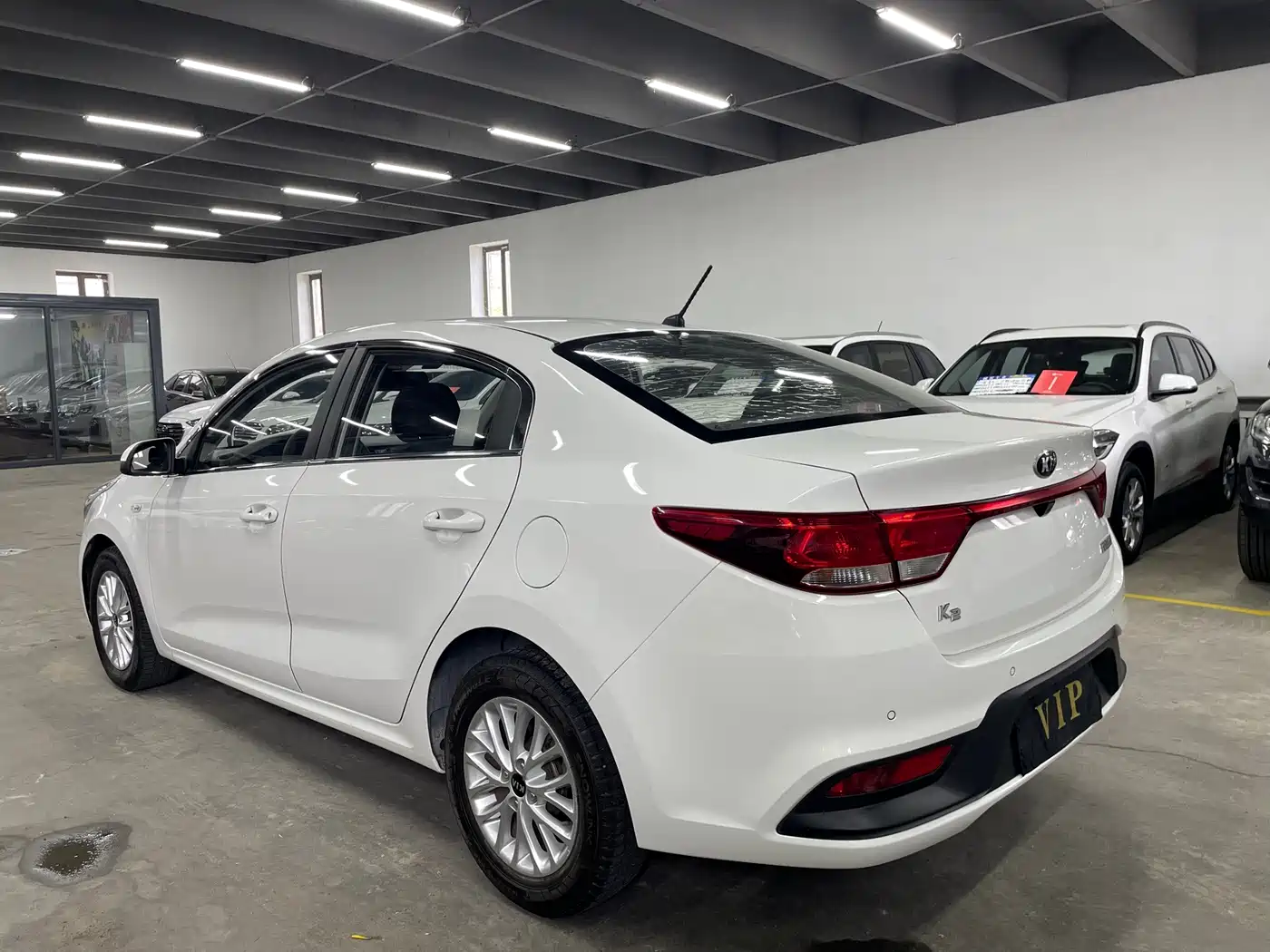 Kia K2 2017 2017 Sedan 1.4L AT GLS