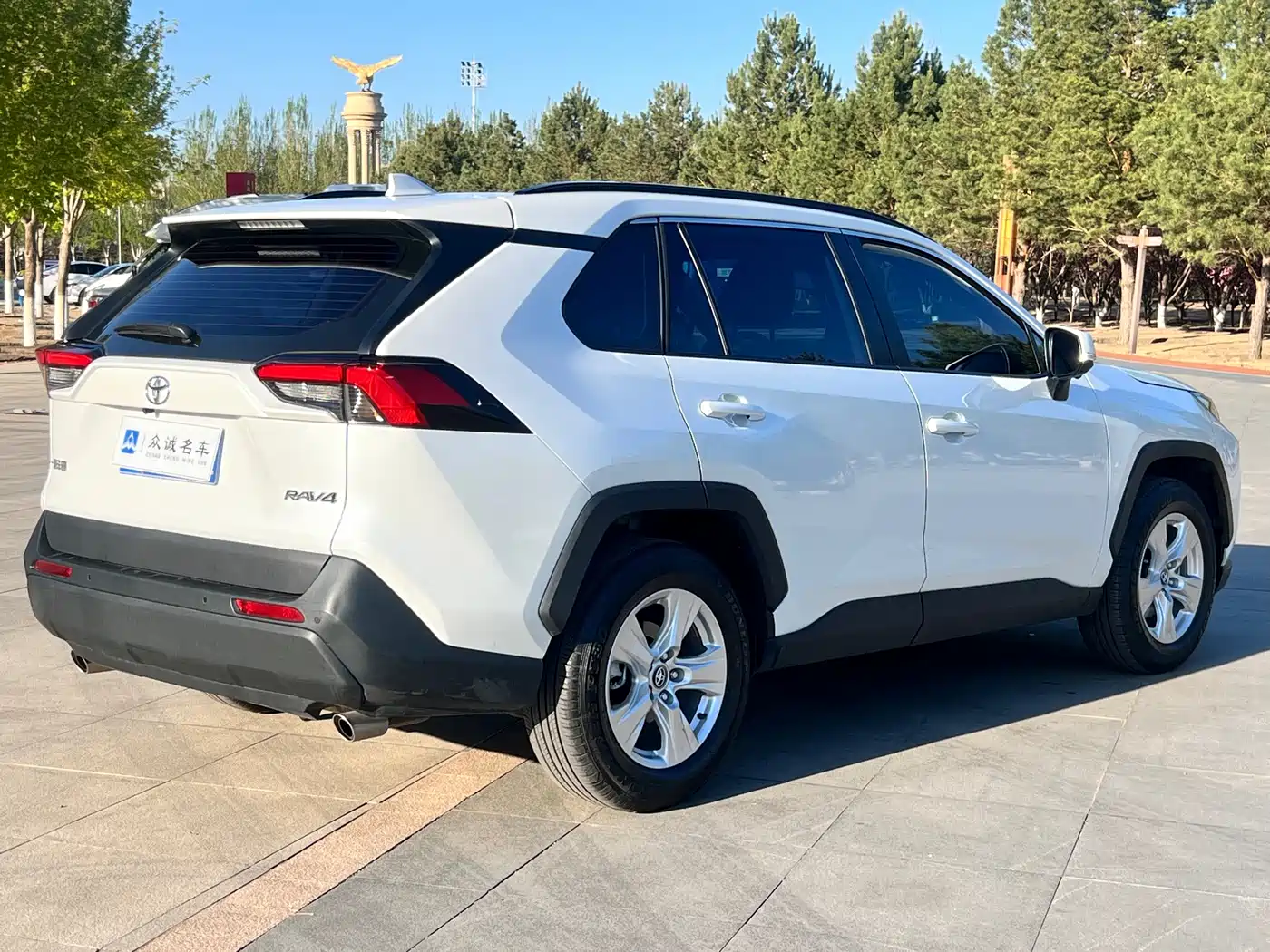 Toyota RAV4 Rongfang 2023 2.0L CVT 2WD Urban Edition фото 7