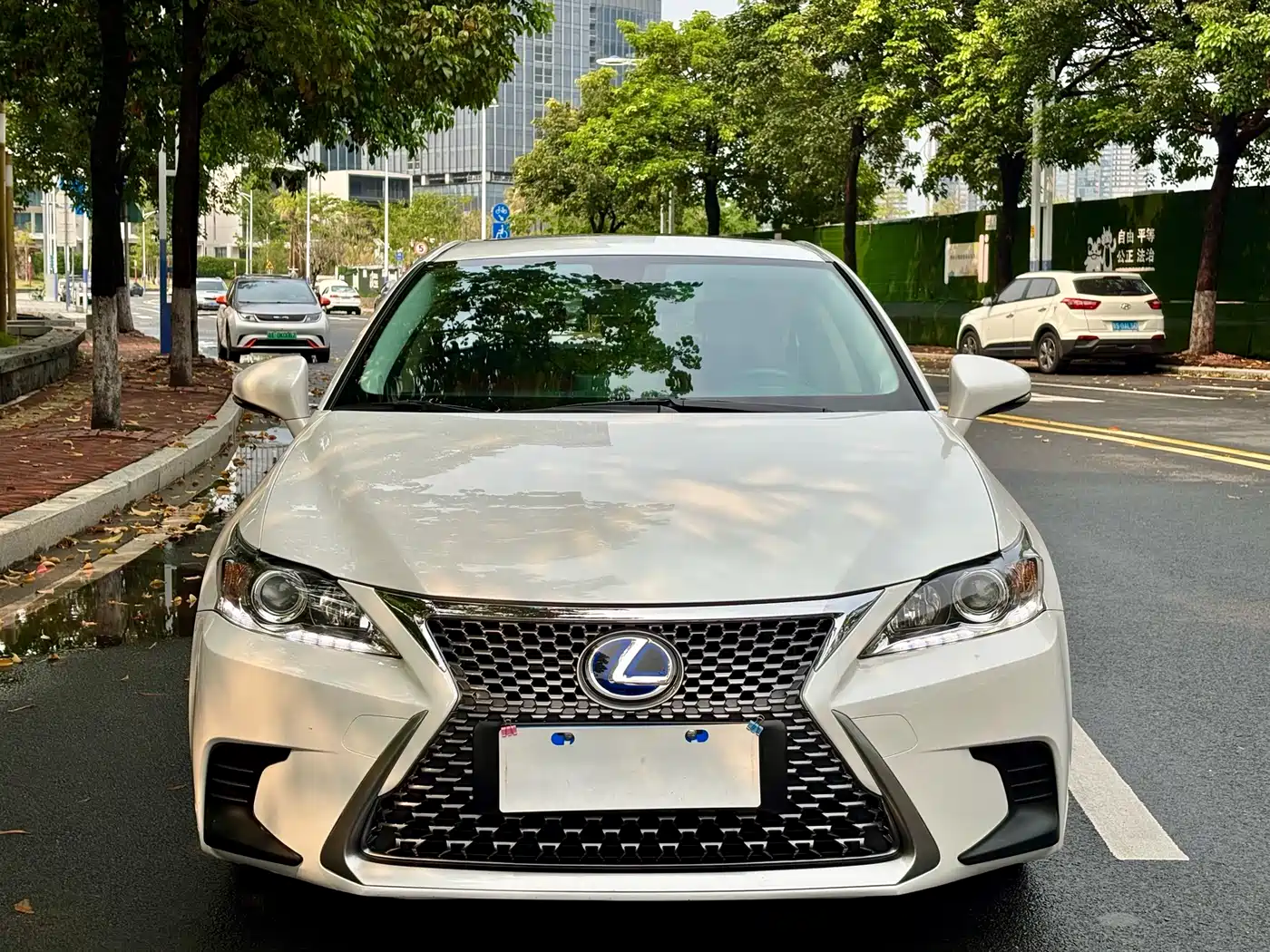 Lexus CT 2017 CT200h Comfort (Single Color, China V) фото 3