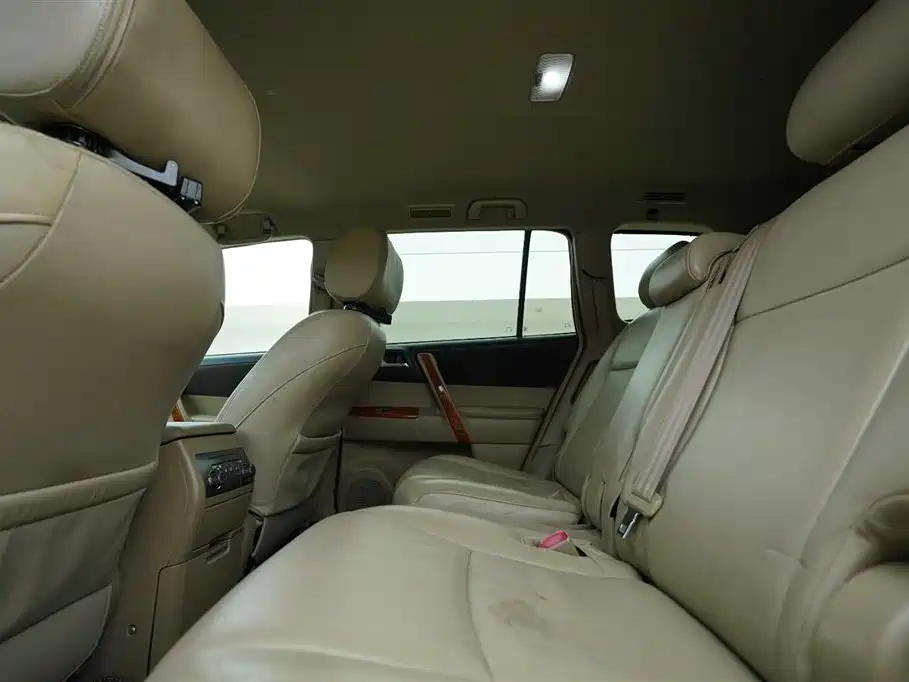Toyota Highlander 2009 2.7L 2WD 7-seater Elite Edition фото 17