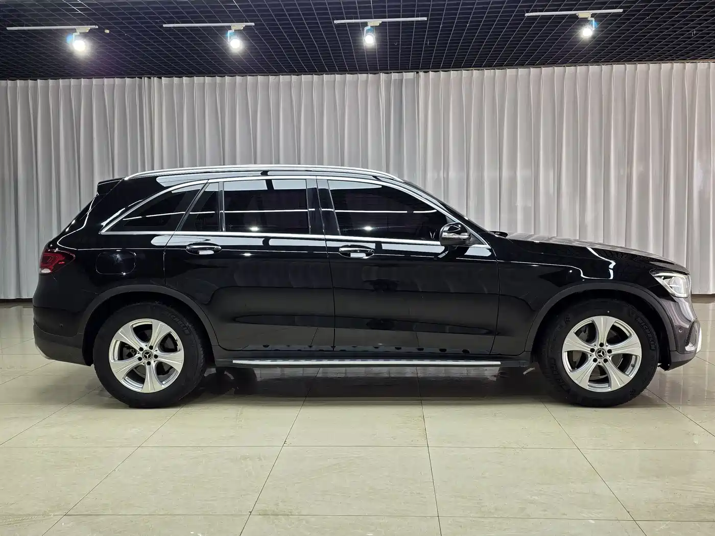 Mercedes-Benz GLC 2020 Facelift GLC 260 L 4MATIC Dynamic фото 4