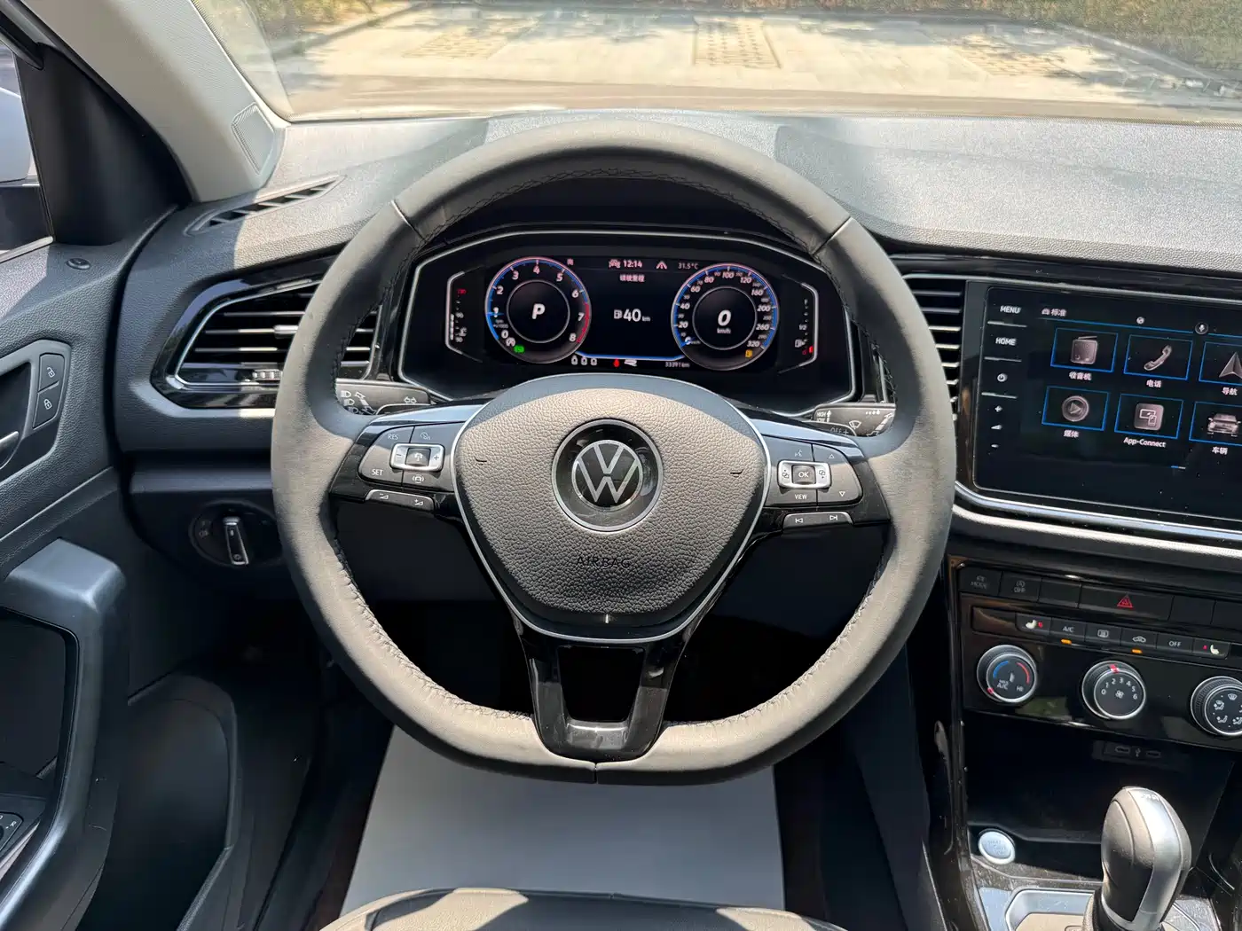 Volkswagen T-ROC 2021 280TSI DSG 2WD Comfort Smart Connect Edition фото 17