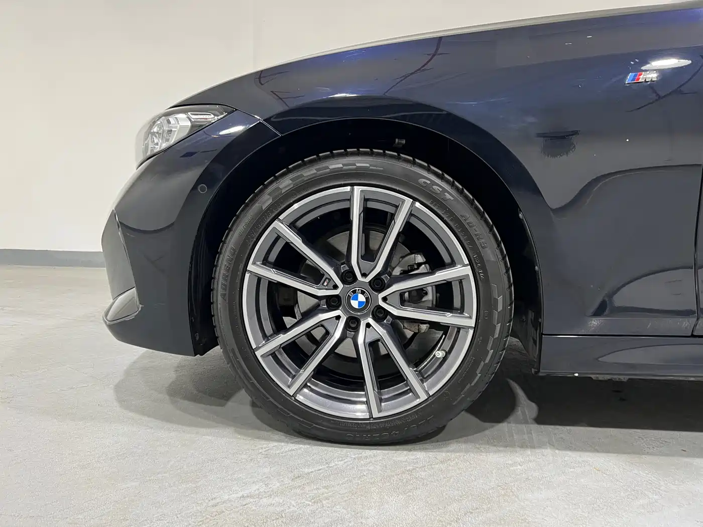 BMW 3 Series 2024 325Li M Sport Package фото 4