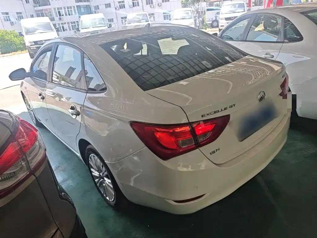 Buick Excelle 2016 Model 15N Automatic Luxury фото 5