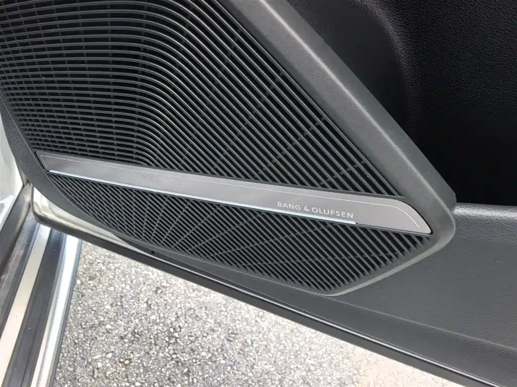 Audi Q5L 2024 Model 45 TFSI Premium Dynamic фото 11