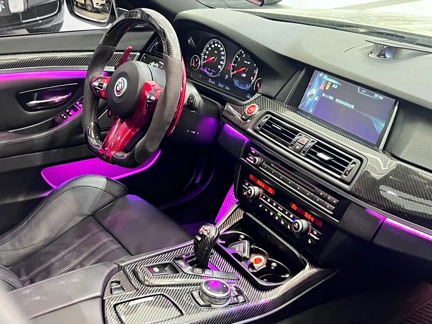 BMW M5 2012 M5 фото 10