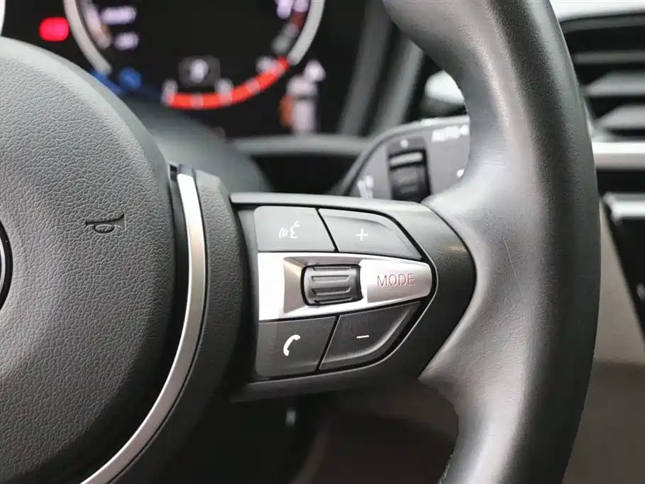 BMW X1 2022 sDrive25Li Leading фото 14