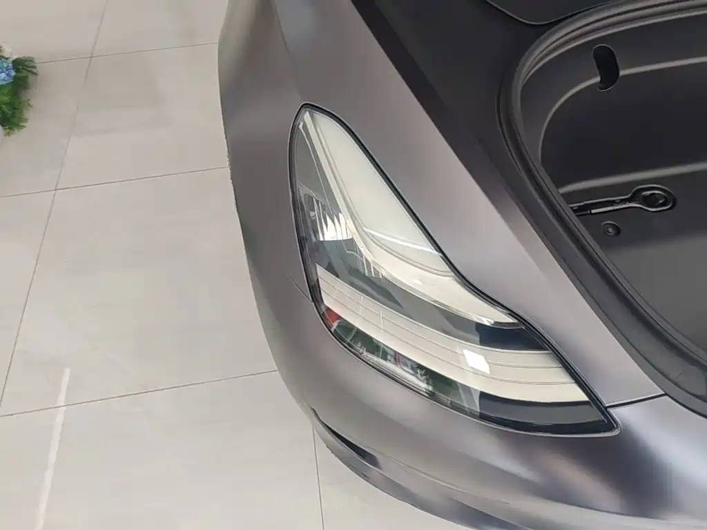 Tesla Model 3 2020 2020 Facelift Standard Range RWD Upgrade
