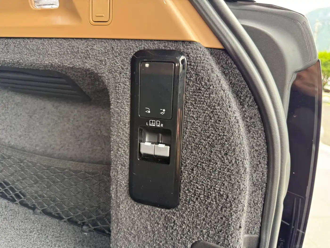 Land Rover Range Rover 2023 3.0 L6 400PS Genesis Extended Version фото 22