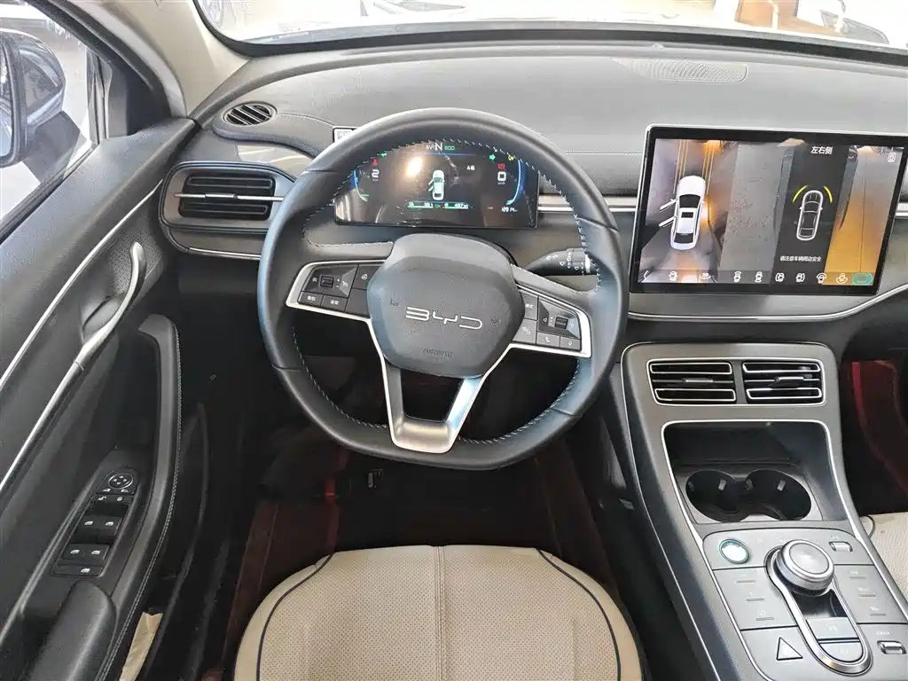BYD Destroyer 05 2024 Glory Edition DM-i 120KM Luxury фото 3