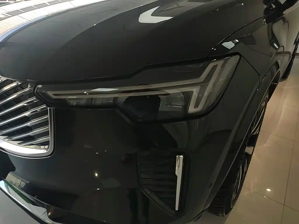 Volvo XC90 Plug-in Hybrid 2025 2025 Facelift T8 Smart Premium Luxury 7-seater