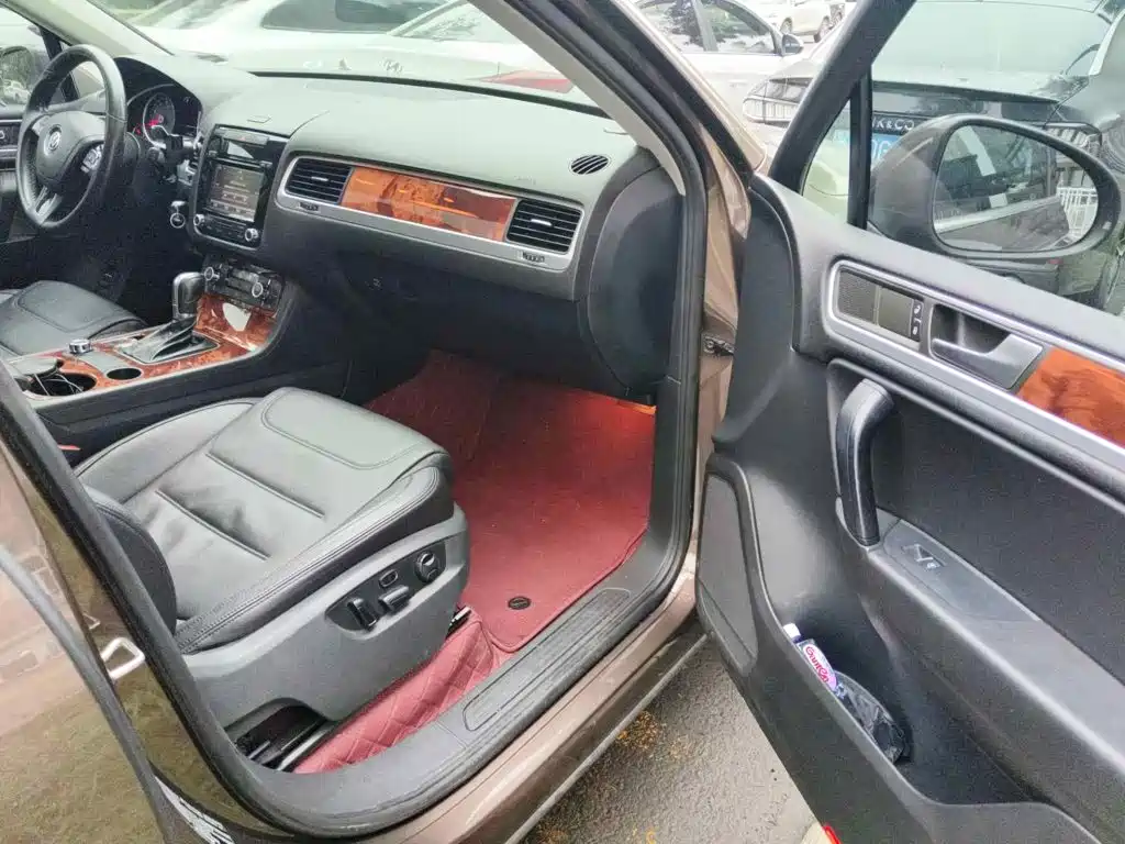 Volkswagen Touareg 2011 2011 3.0TSI Standard