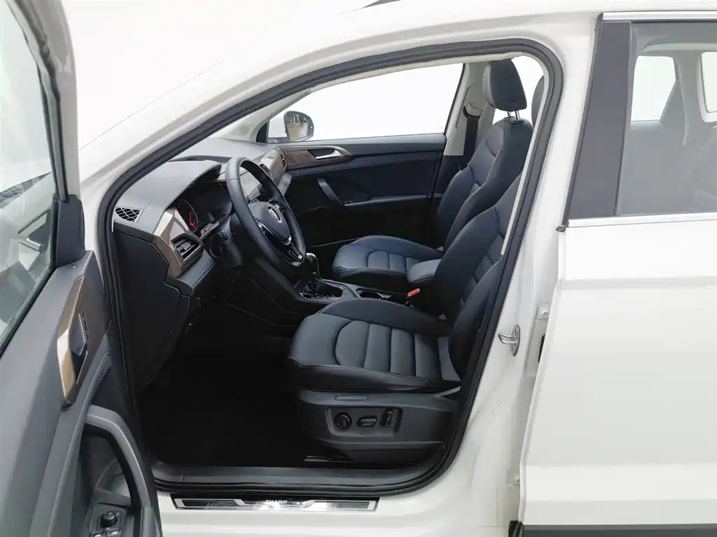 Volkswagen Tharu 2020 Model 280TSI 2WD Luxury Plus China VI фото 10