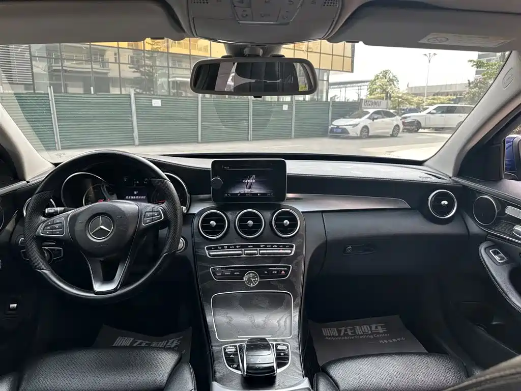 Mercedes-Benz C-Class 2017 C 200 L Sport фото 11