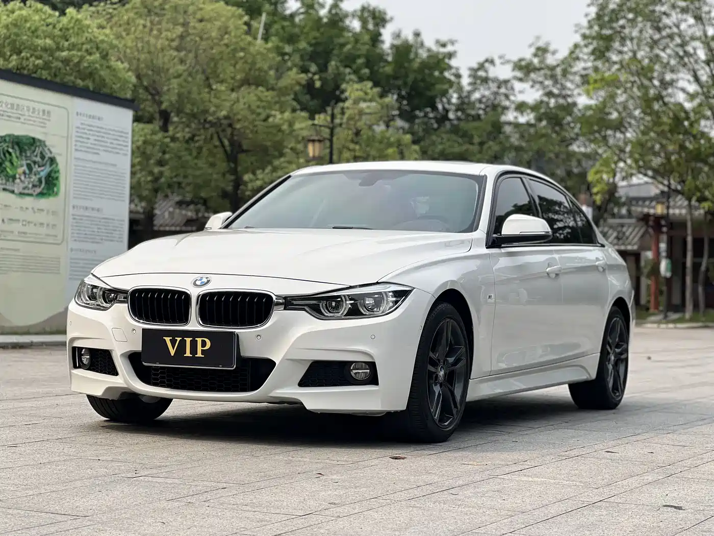 BMW 3 Series 2018 320Li Leading M Sport Package