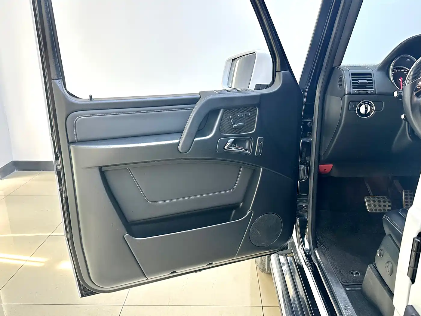 Mercedes-Benz G-Class 2017 Model G 350 d фото 17