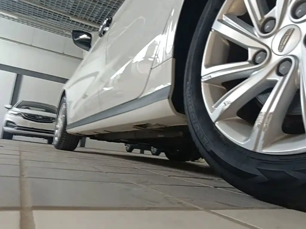 Фото 22 - Geely Binrui