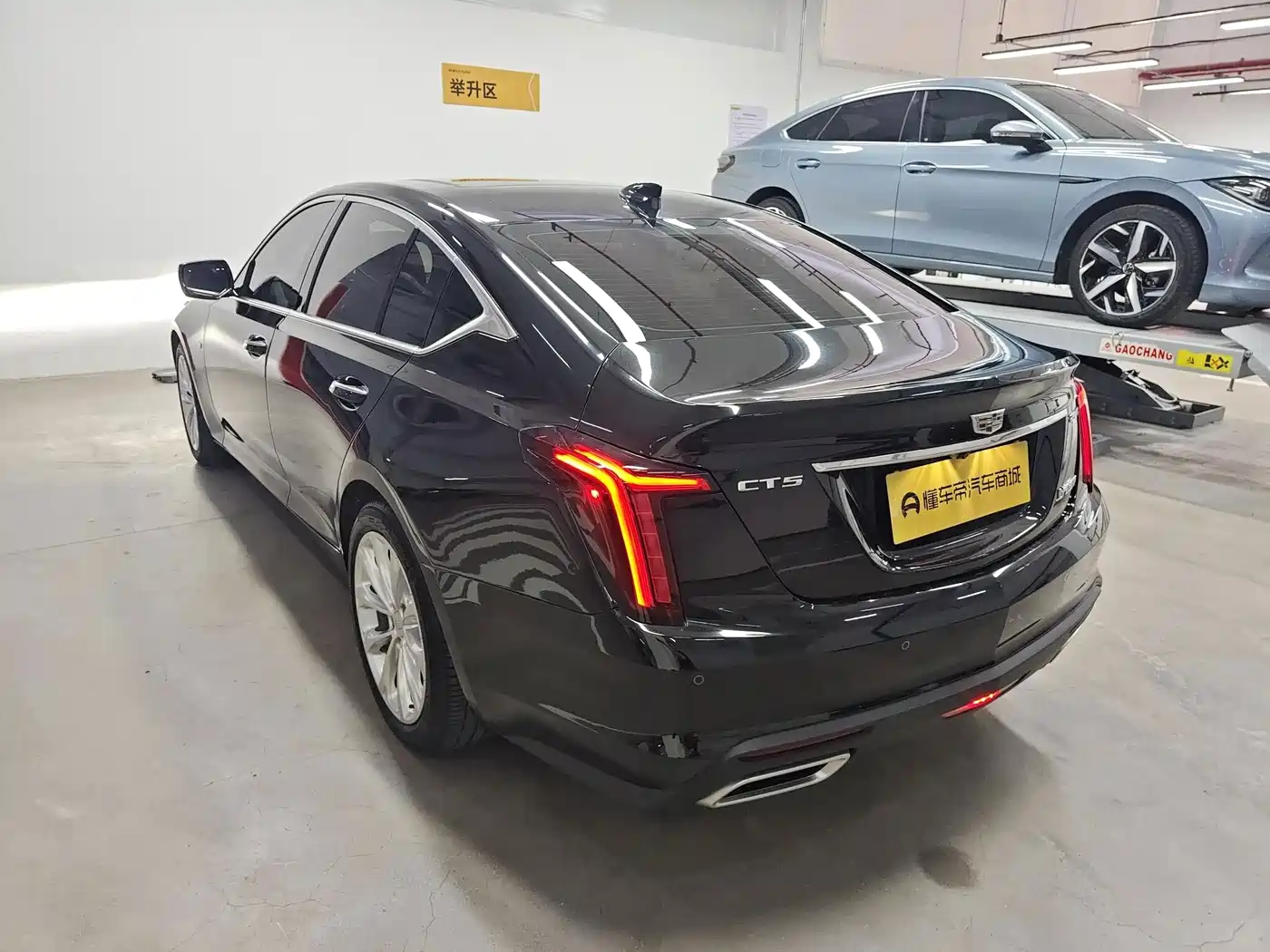 Cadillac CT5 2024 2023 28T Luxury Style (Standard Edition)