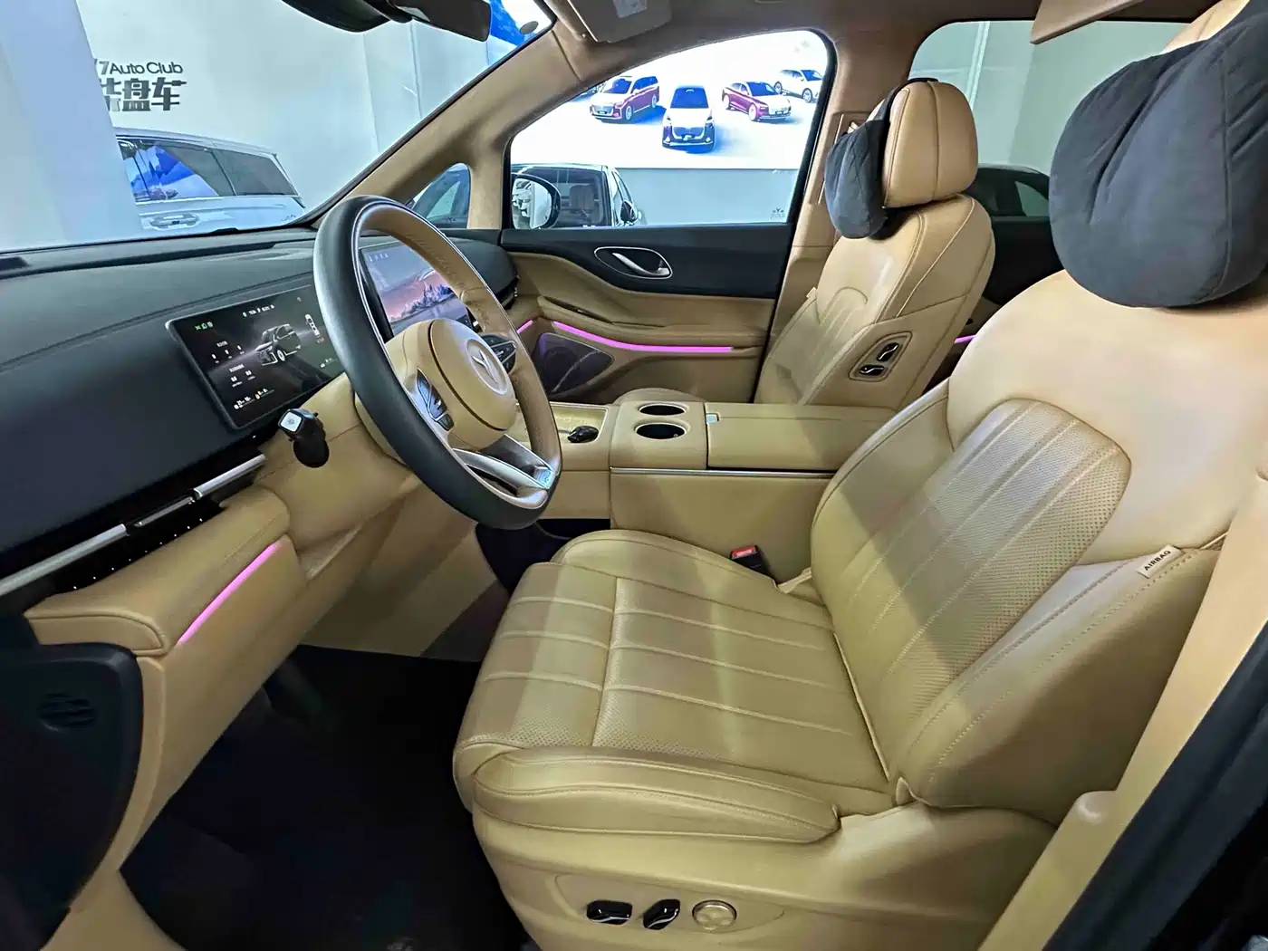 Voyah Auto Voyah Dreamer 2025 Model PHEV 4WD Premium QianKun Edition фото 8