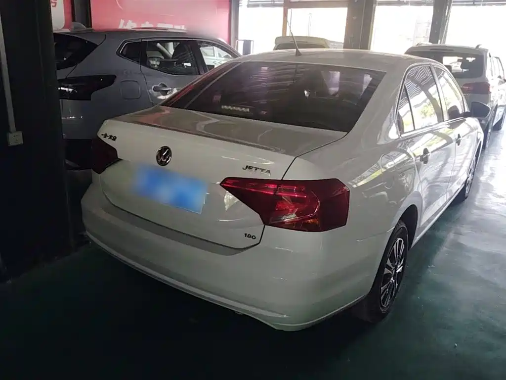 Volkswagen Jetta 2017 1.5L Manual Fashion фото 7