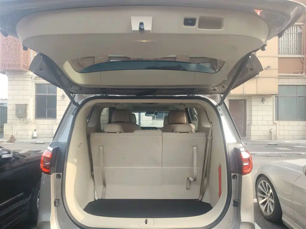 Buick GL8 2022 ES Landmark 653T Premium фото 19