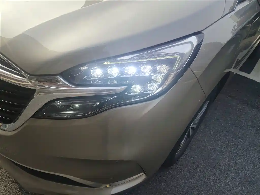 Buick GL8 2022 ES Landmark 653T Premium фото 24