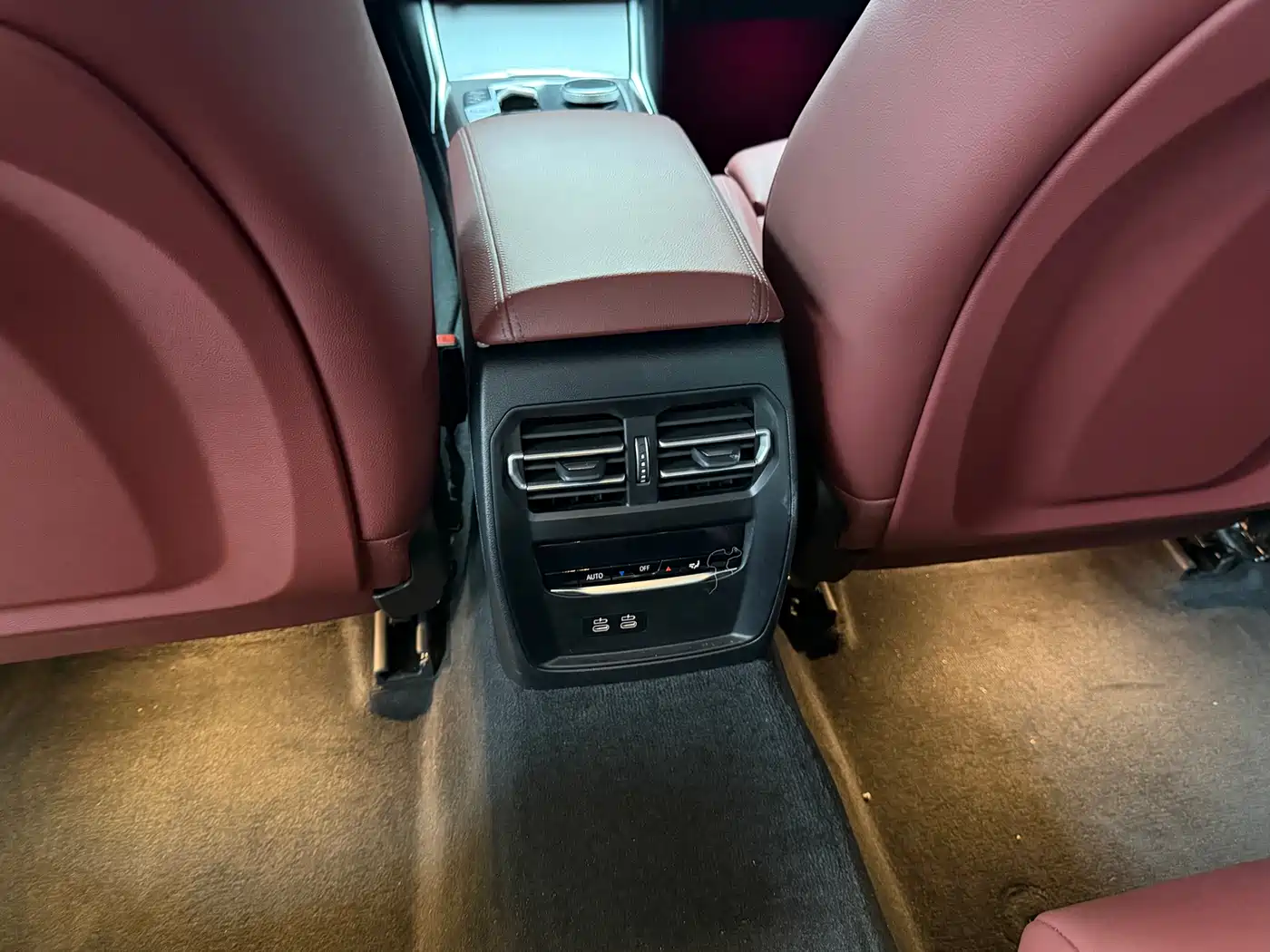 BMW 3 Series 2024 325Li M Sport Shadowline Package фото 8
