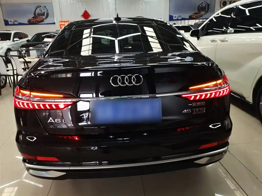 Audi A6L 2025 45 TFSI quattro Premium Sport фото 6