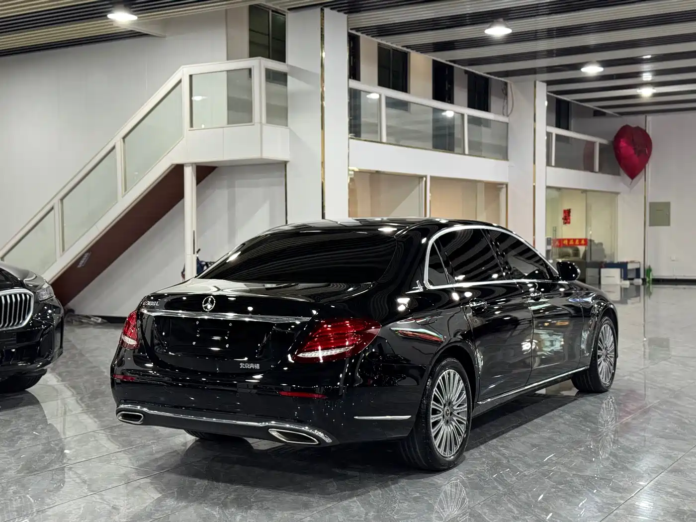 Mercedes-Benz E-Class 2020 E 300 L Fashion фото 15
