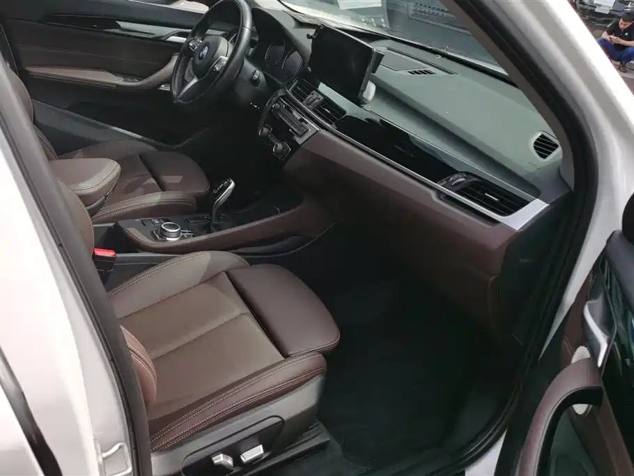 BMW X1 2021 Facelift sDrive25Li Leading фото 8