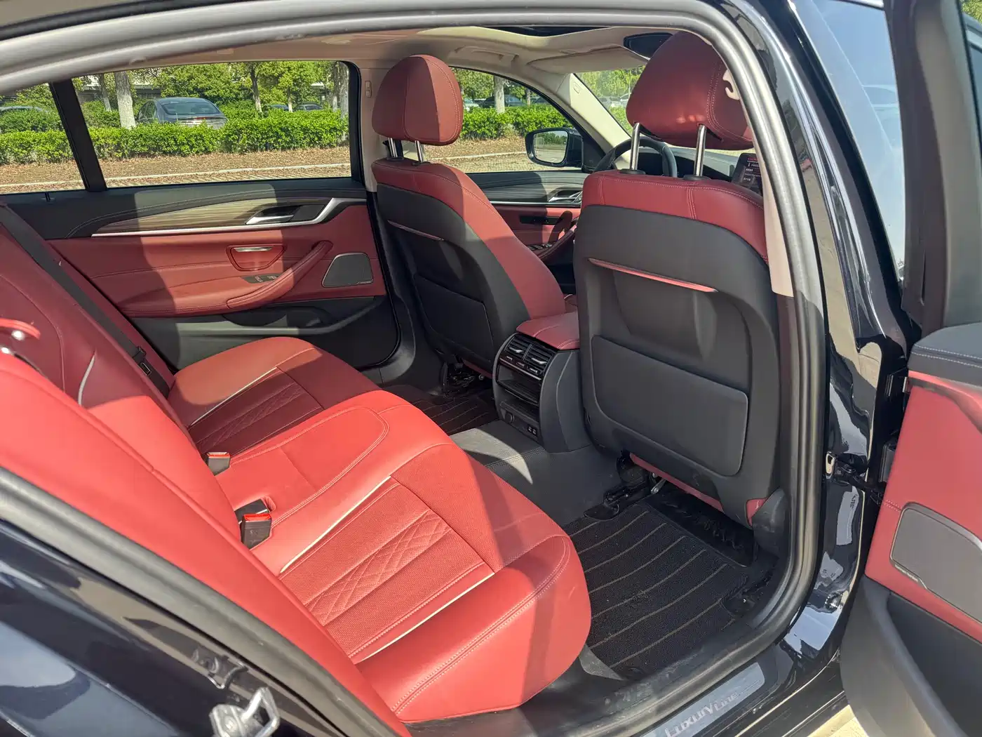 BMW 5 Series 2023 530Li Leading Luxury Package фото 12